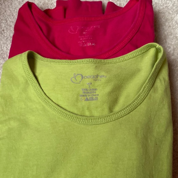 Set of two peaches under scrub uniform tops - Picture 1 of 3
